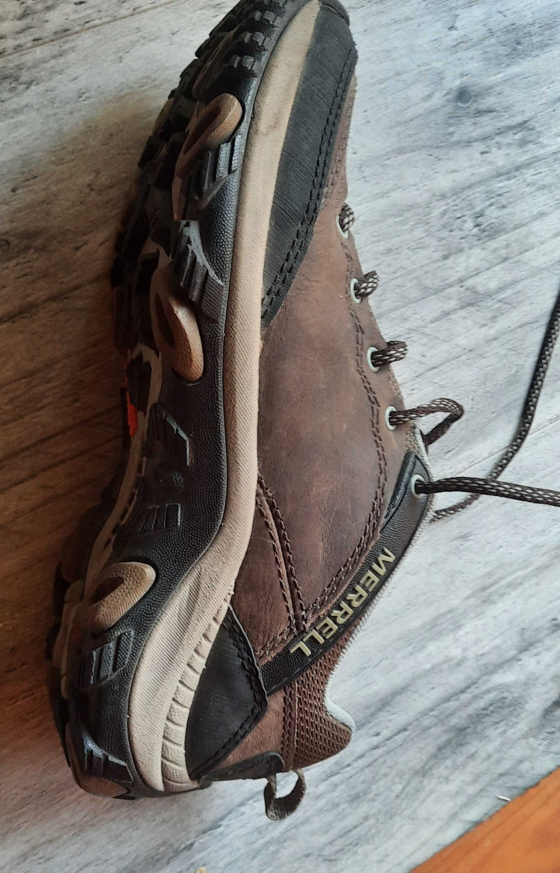 Sapatilhas waterproof Merrel modelo Mineral