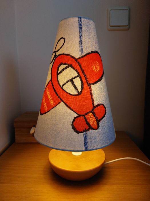 Candeeiro de quarto de criança