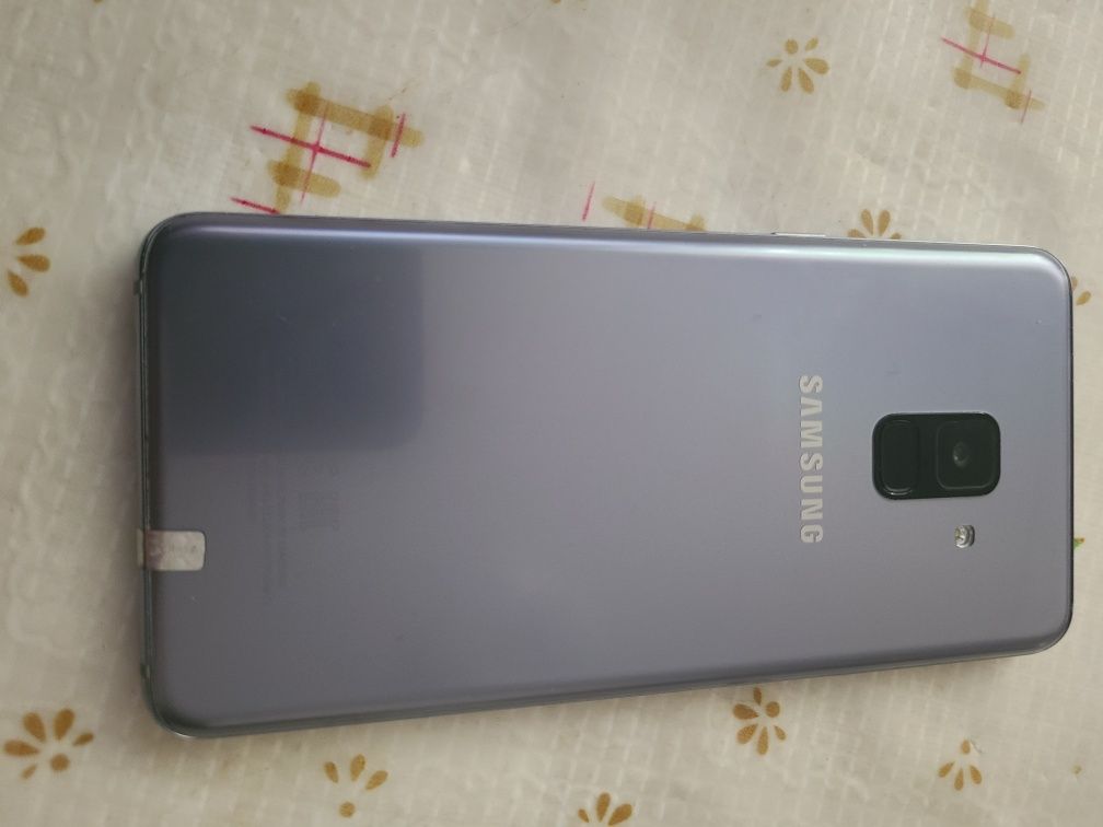 Samsung A8. Робочій.