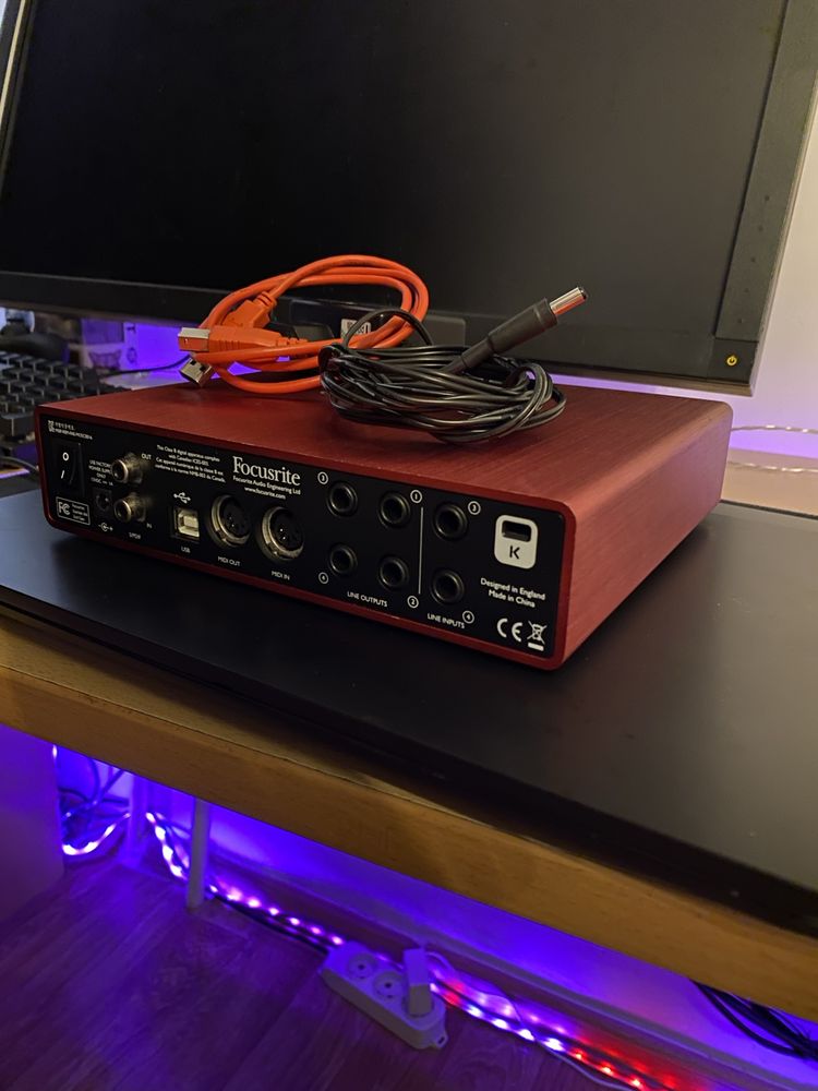 Звукова карта Focusrite 6i6 2gen