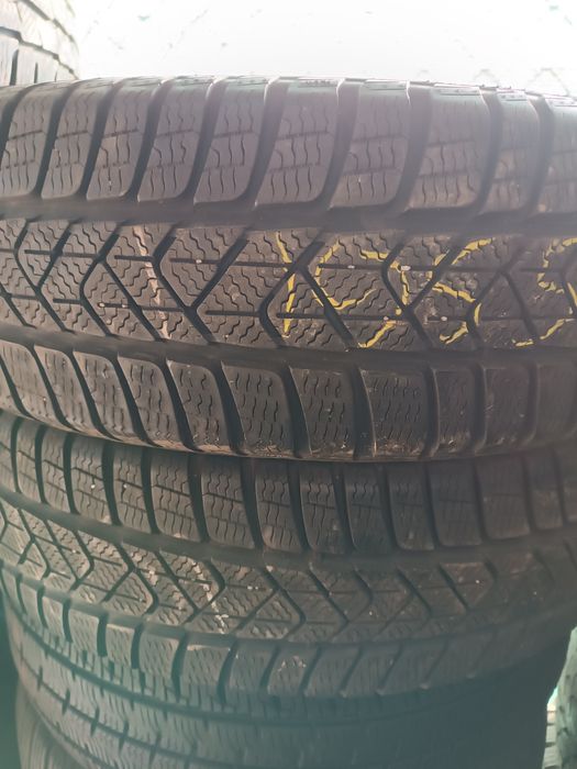 Шини зима Pirelli 195/55/20 7mm 2017р. 2шт.