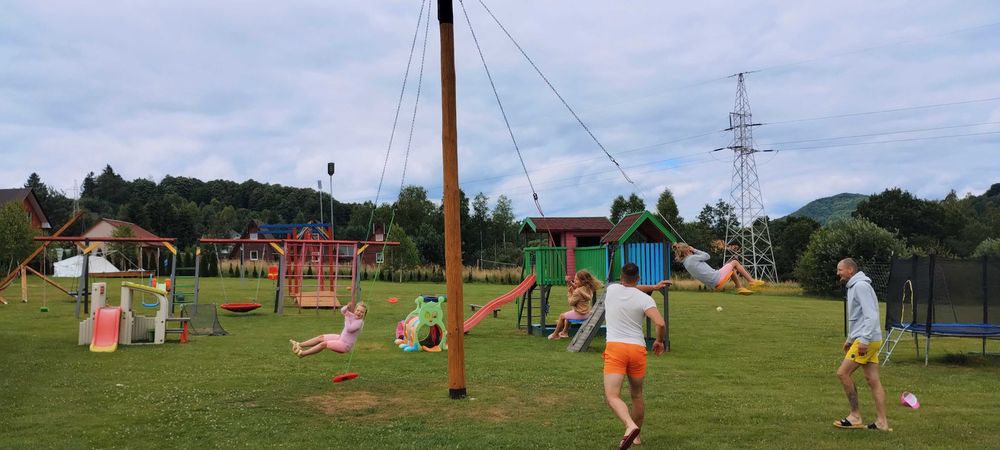 Domek 4/5 osobowy 1 sypialnią i łazienką, Noclegi osada solina