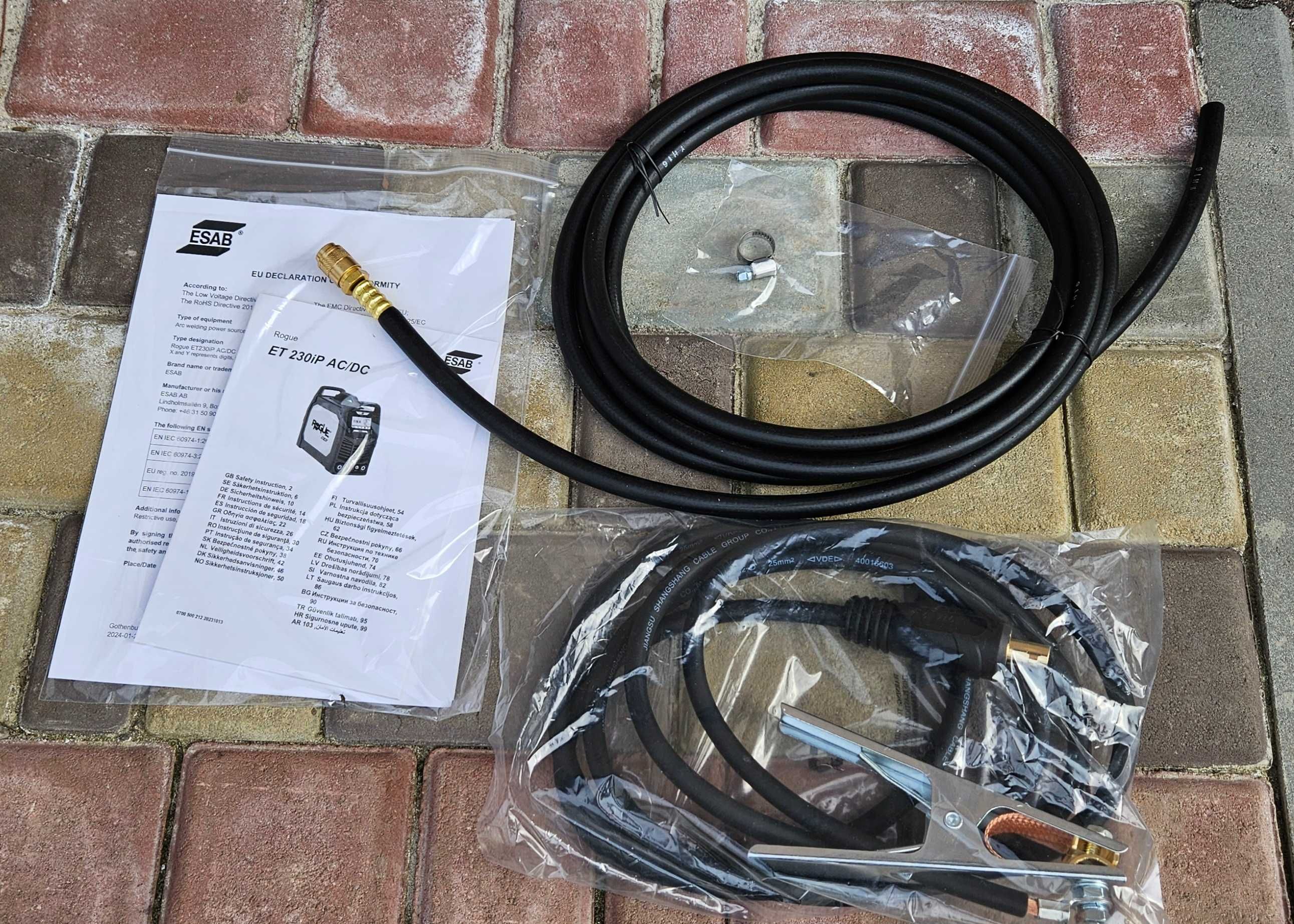 Зварювальний апарат Esab TIG Rogue 230iP A AC/DC
