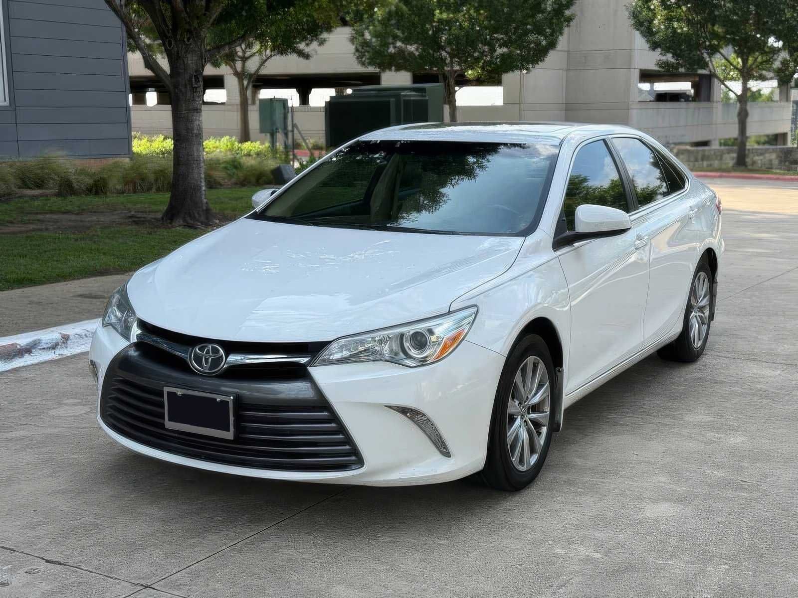 2016 Toyota Camry XLE