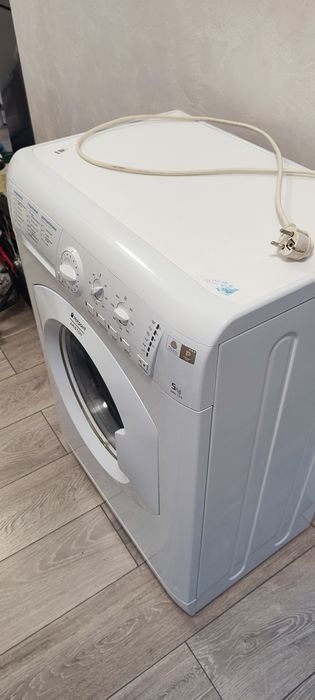 Пральна машина HOTPOINT ARISTON ARSL 105 б/в