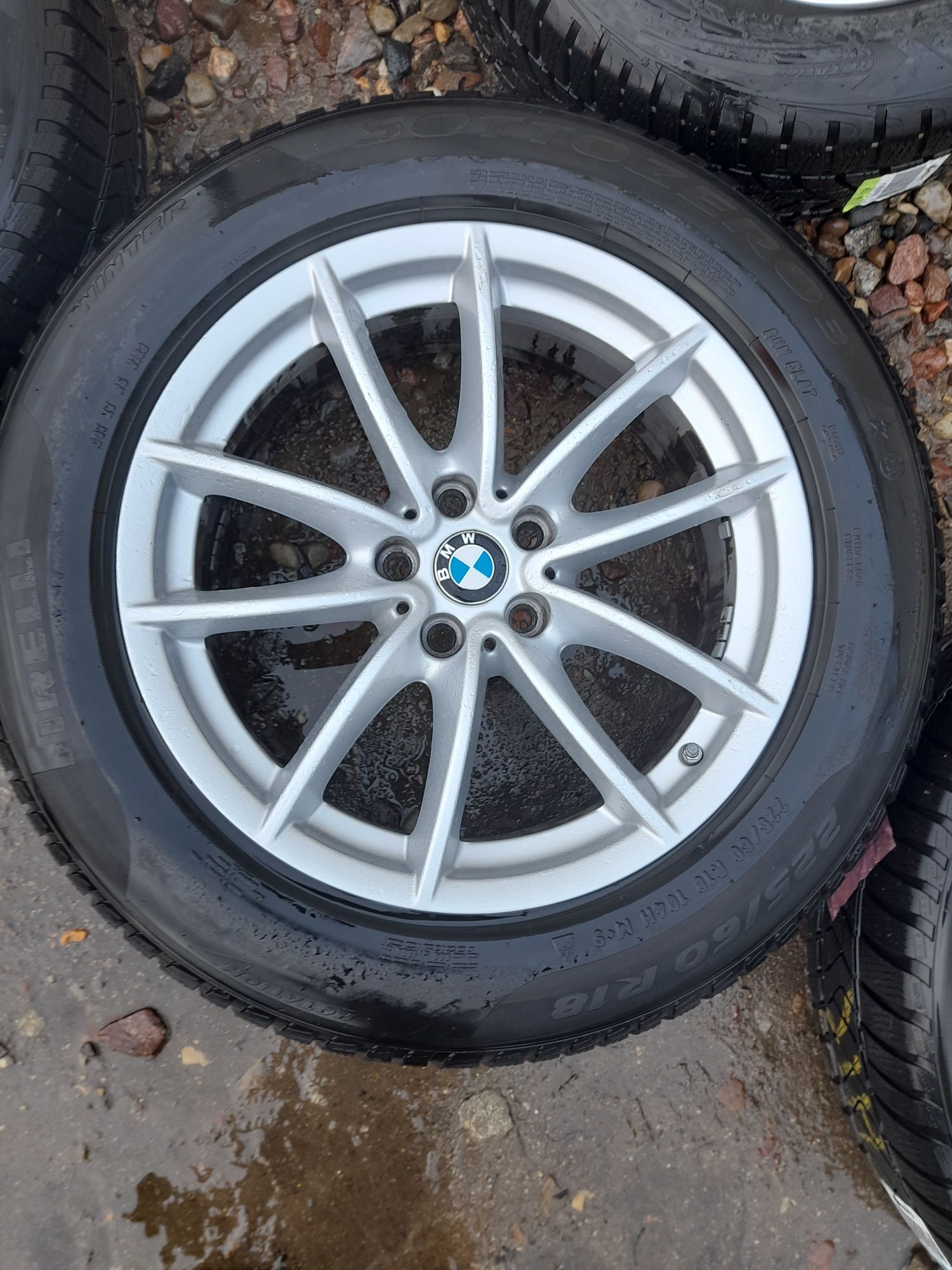 Koła zimowe BMW X3 G01  225 60 r18