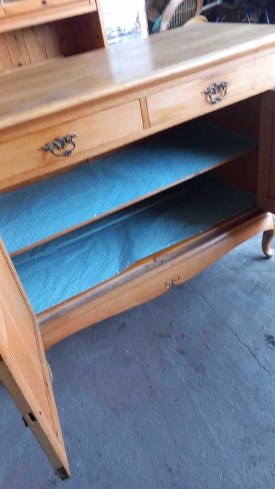 komoda z drewna dębowego