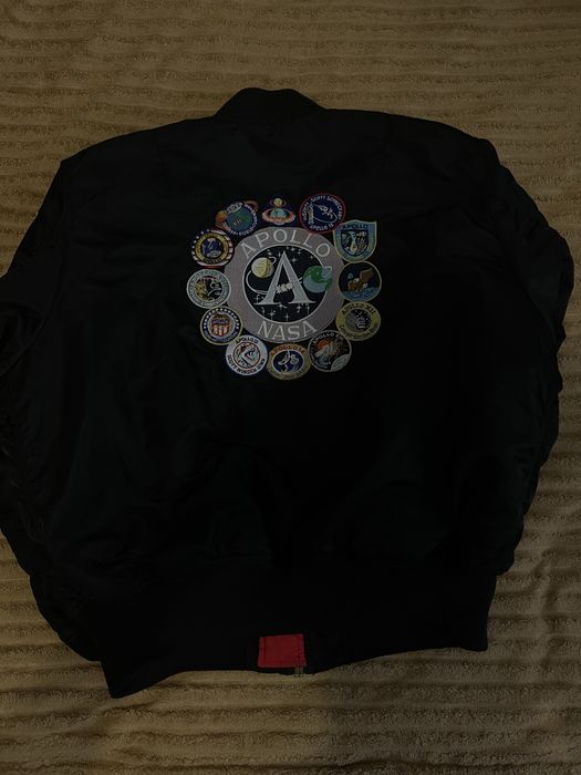 2 Бомбер від Alpha Industries Apollo и Alpha Industries