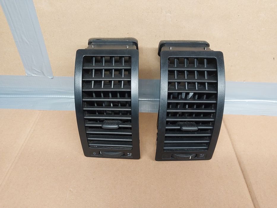 Stan BDB KOMPLET VW POLO IV 9N 2003r  kratka nawiewu wentylacji