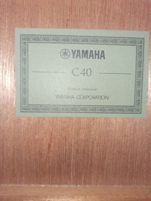 Гитара Yamaha c40