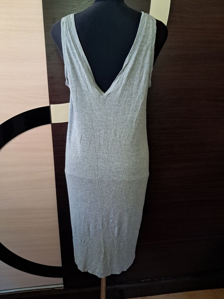 Szara sukienka basic H&M – klasyka w najlepszym wydaniu 100 % wiskoza