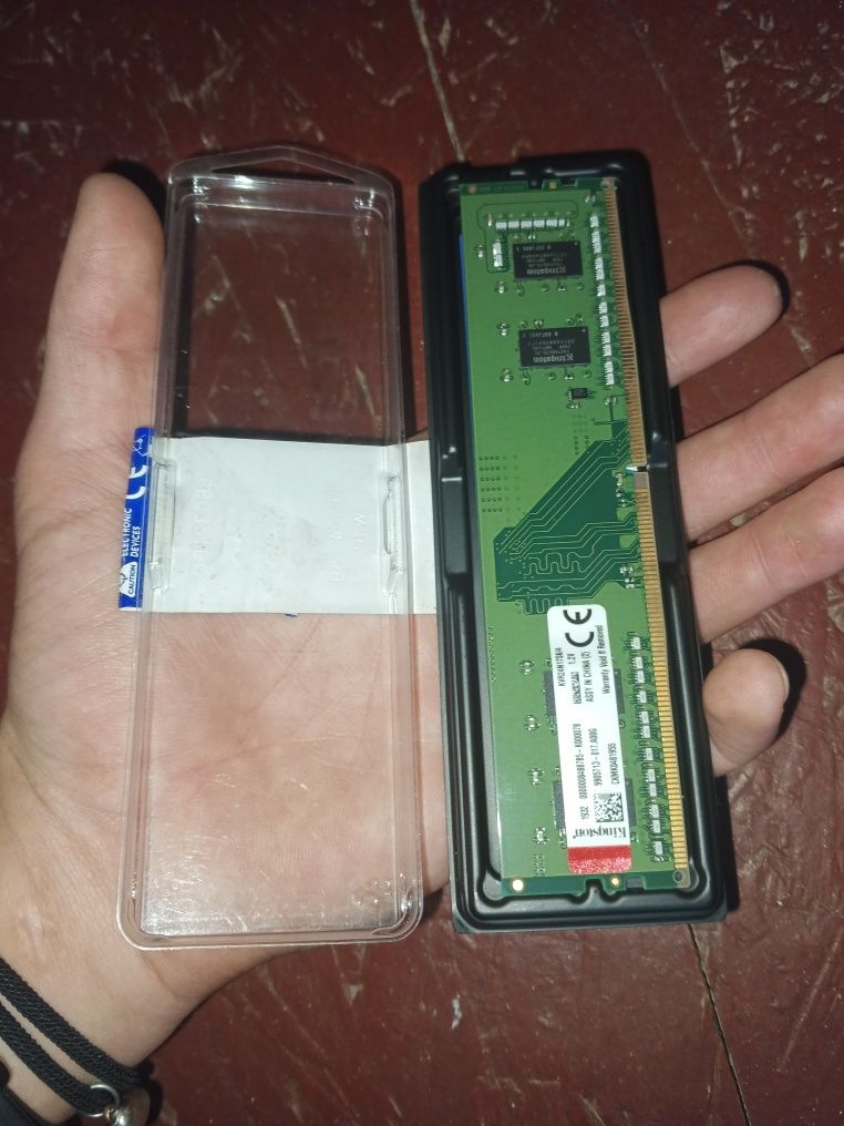 Пам'ять DDR4 4GB