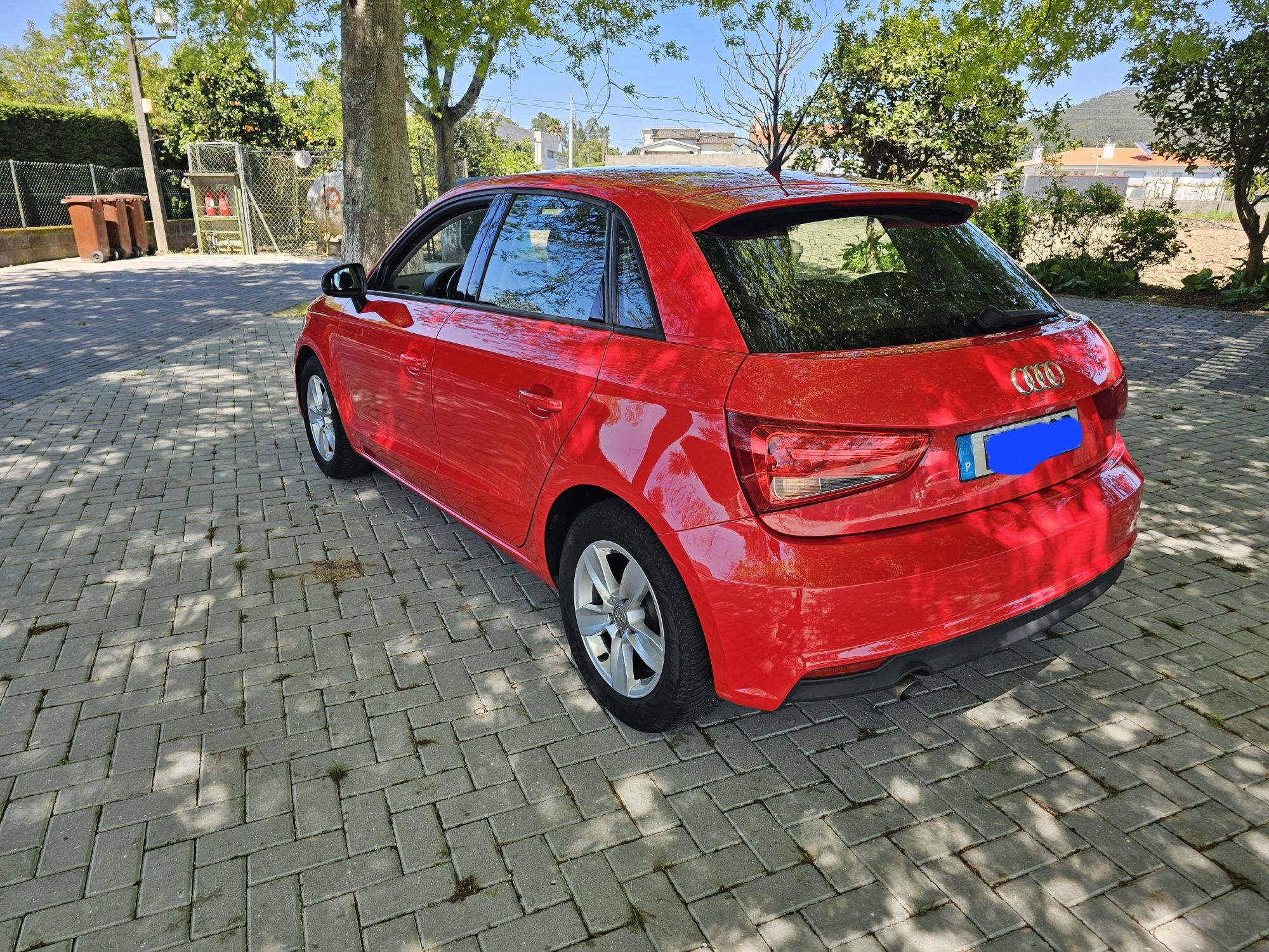 Audi a 1 disel  com 163000km