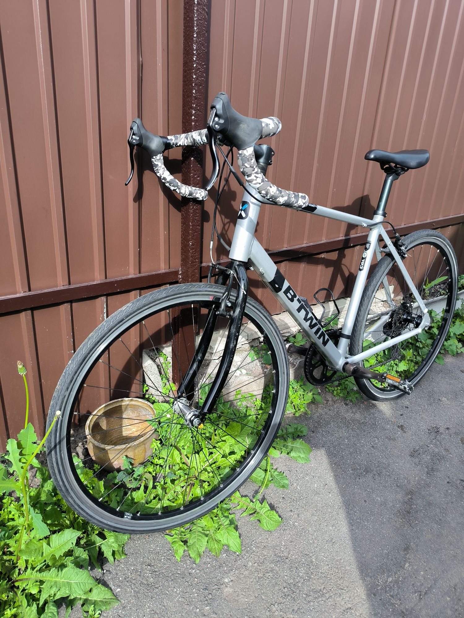 Велосипед btwin triban 100 шоссе