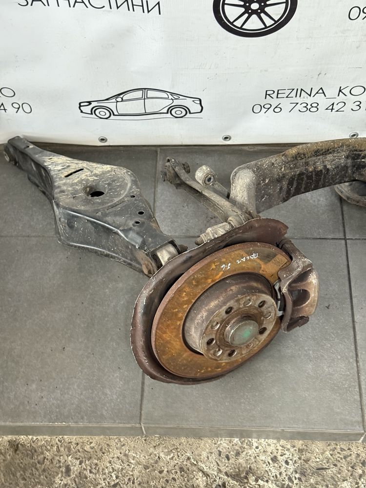 Задні ступіци в зборі Volkswagen Passat B6 B7 2.0 TDI 2005-2014 р.