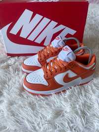 Nike dunk panda orange