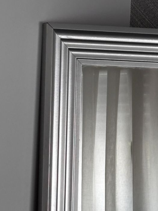 Espelho decorativo moldura prateada 80x1,65