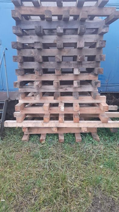 Брус в піддонах б.в