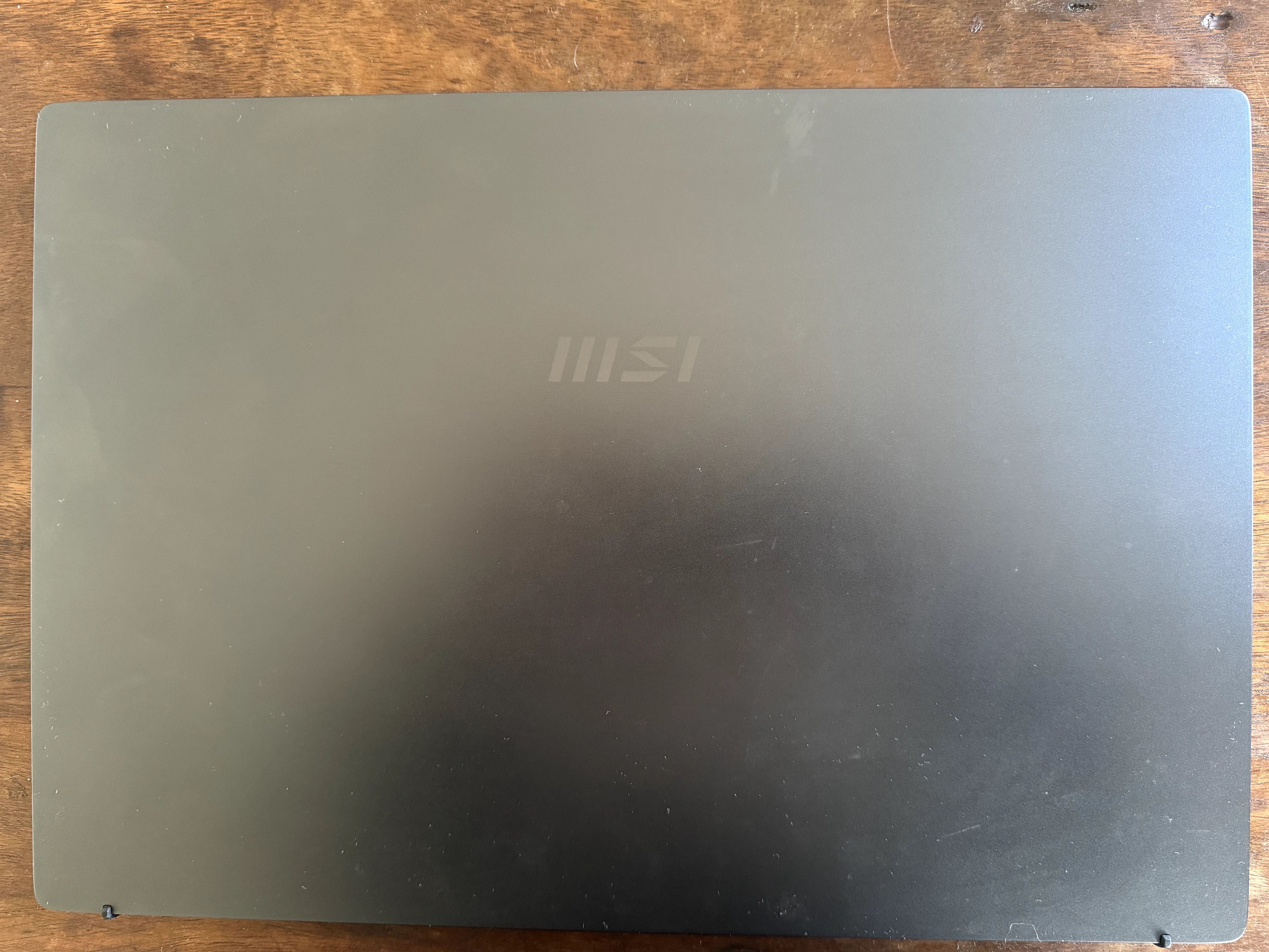 Portátil MSI Modern 14 [i7-1165G7, 16GB RAM, SSD 1TB] - Como Novo