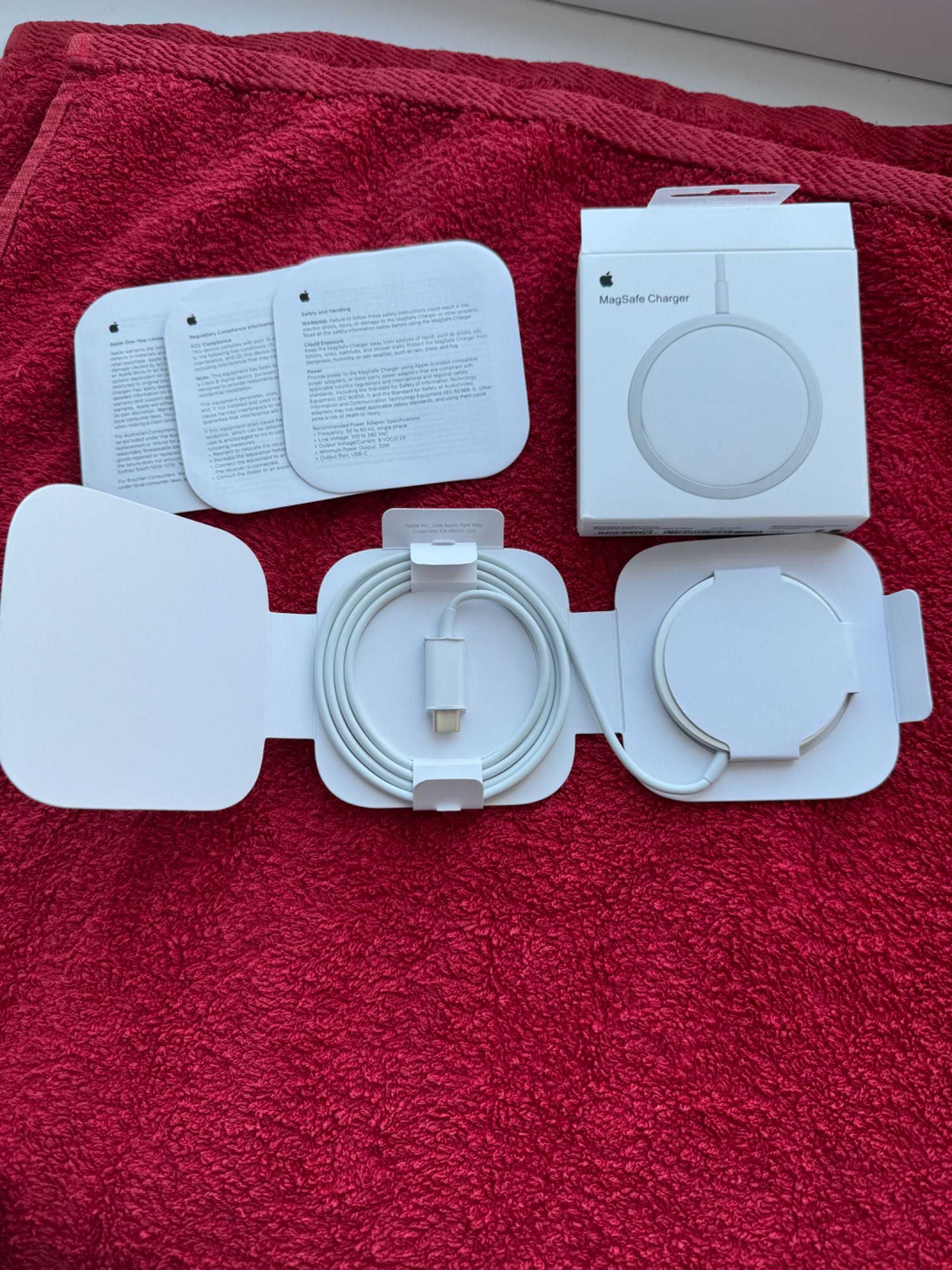 Безпровідна зарядка magsafe зарядное apple iphone айфон епл магнітна