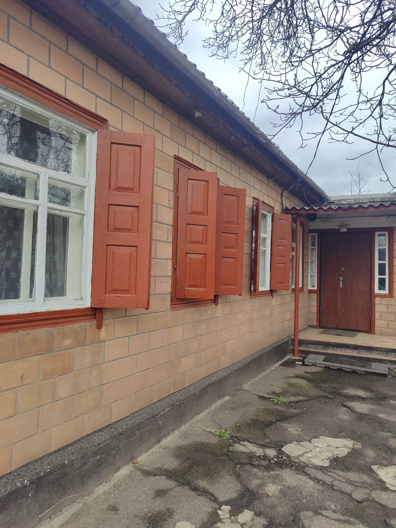 Здам будинок в центрі міста Сміла.