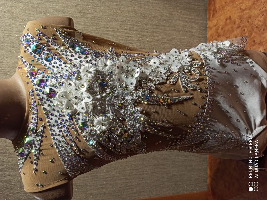 Пошив купальников для художественной гимнастики