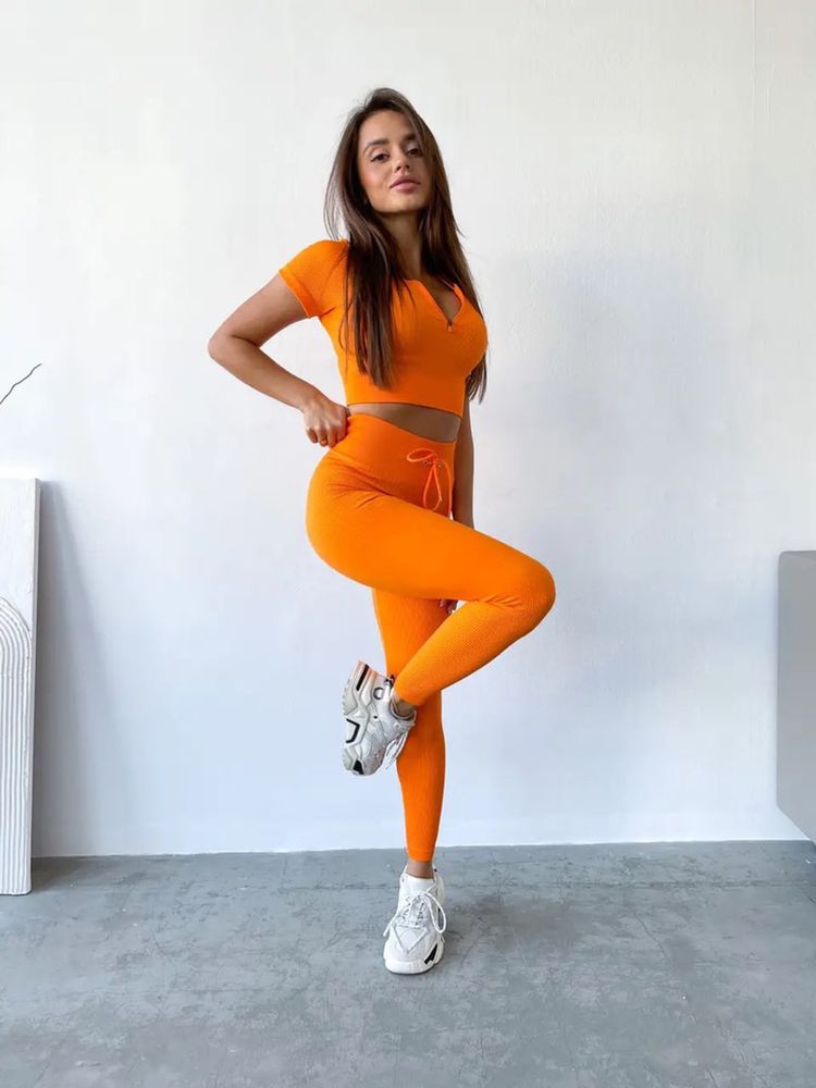Спортивный костюм в рубчик оранжевий