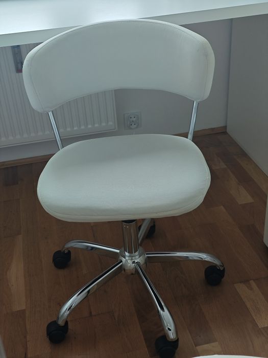 Krzesła biurowe dwie sztuki