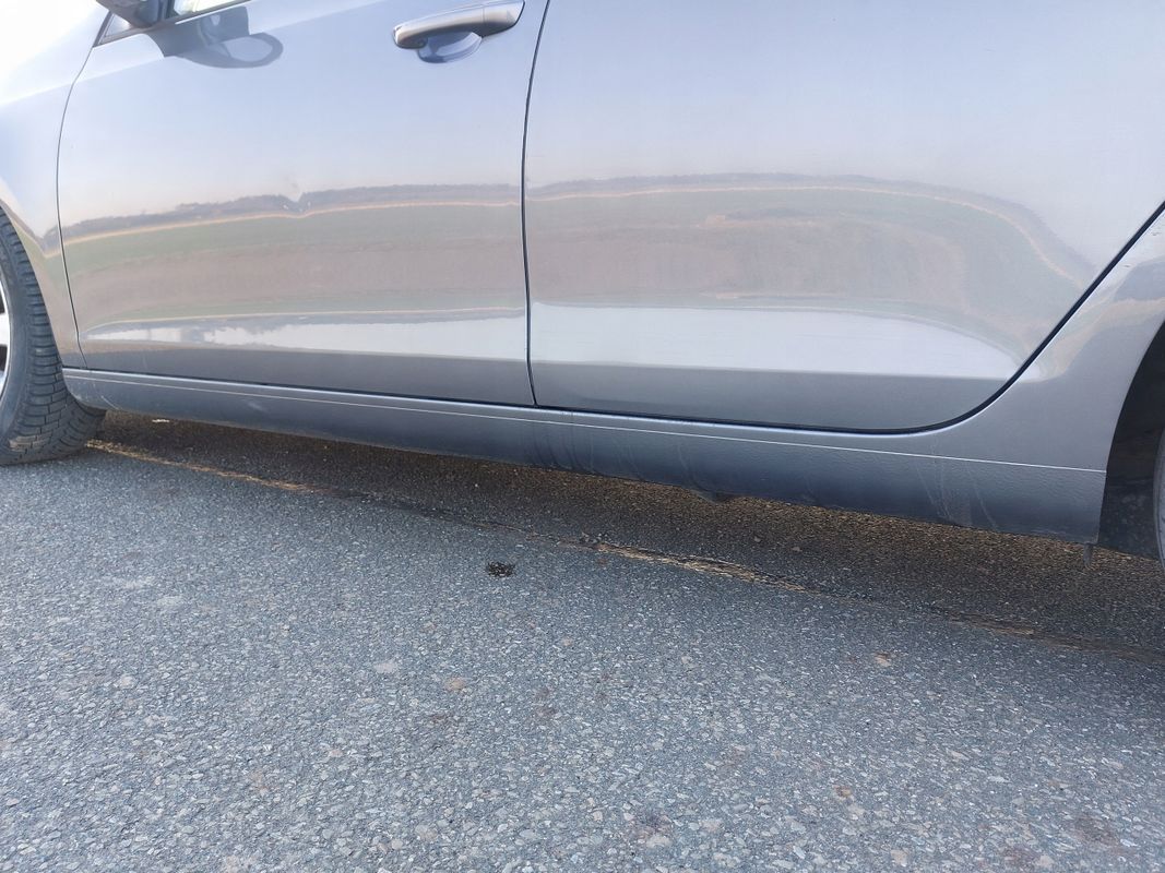 Próg Słupek Lewy Vw Golf Vi 6 Hb 5d La7t