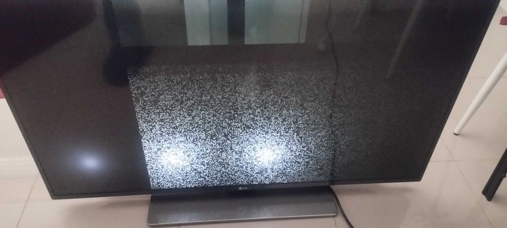 Tv LG 42" (42LF652V) usada para peças