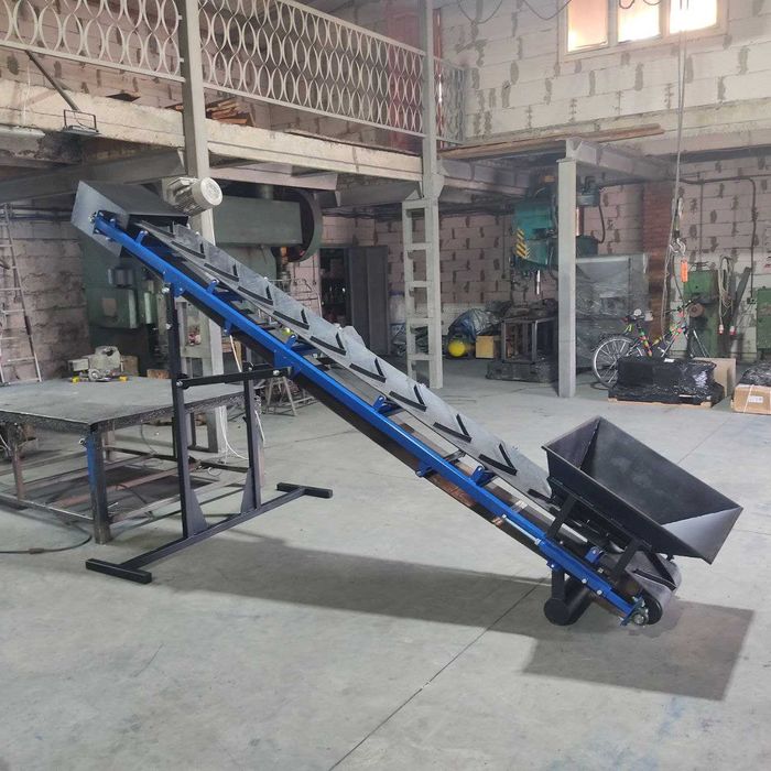 Погрузчик ленточный конвейер. Транспортер стрічковий прямий, похилий