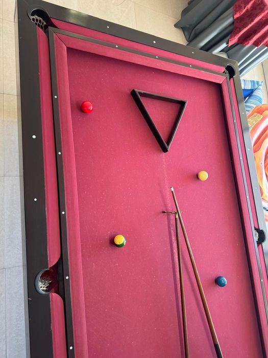 Mesa de bilhar normal. Livre