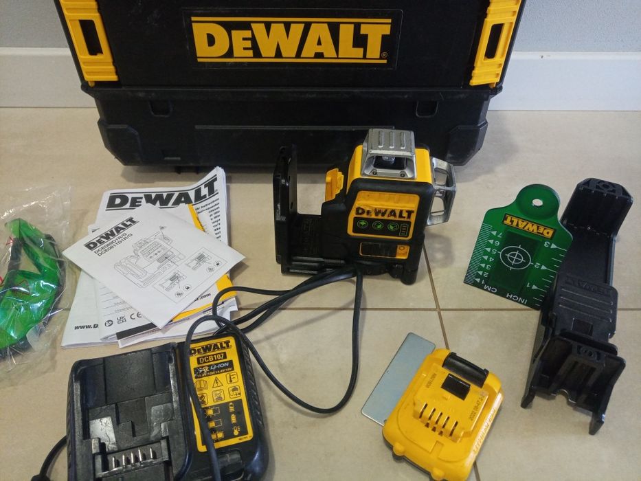 Laser DeWalt DCE 089G, zielony, zestaw 2022 r