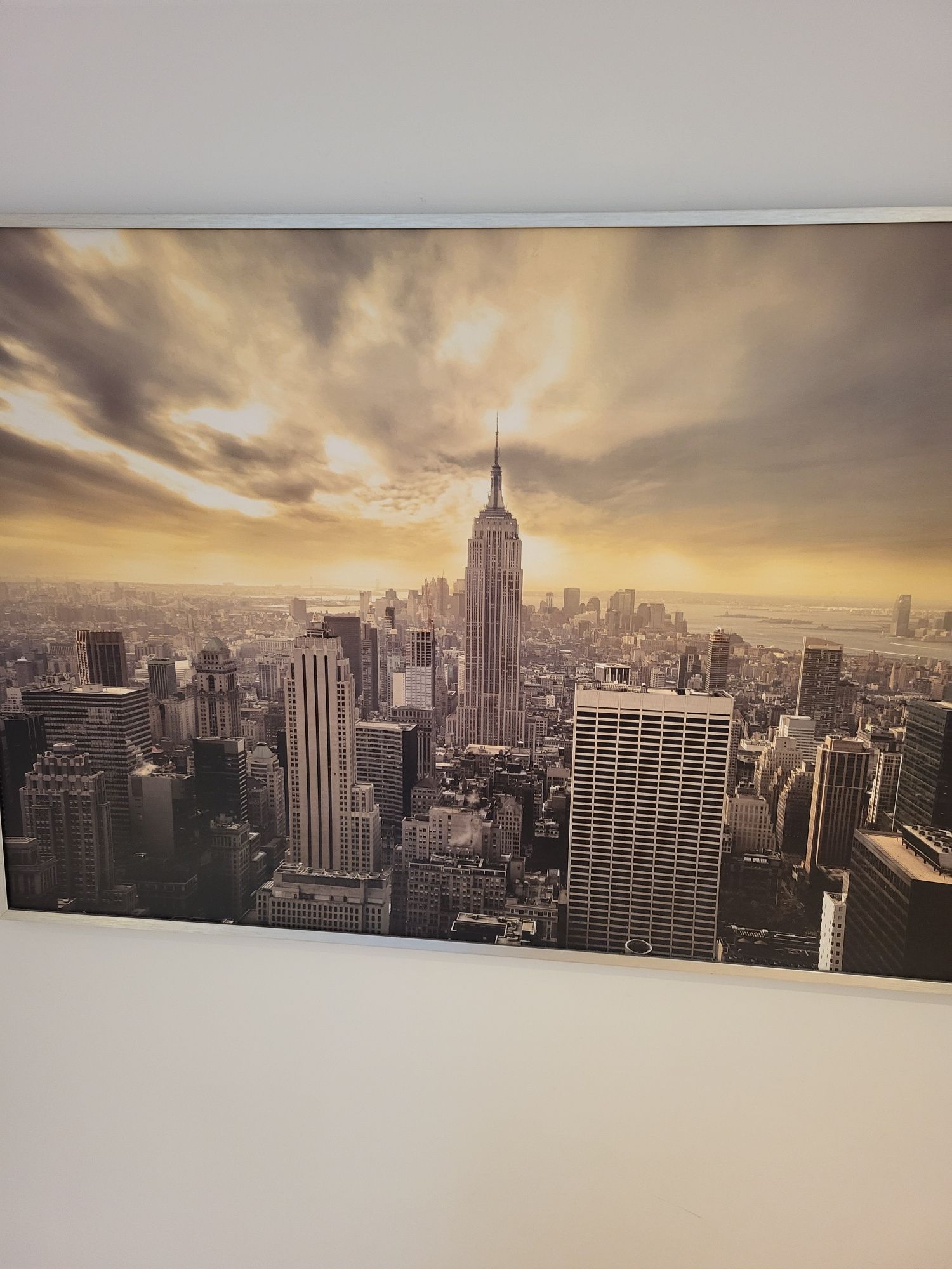 Obraz z ramą IKEA Manhattan 140x100 cm.