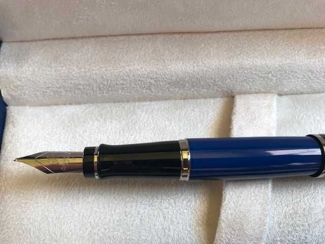 Pióro wieczne Waterman Expert Deluxe Niebieski CT