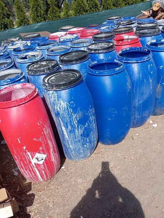 sprzedam beczki plastikowe