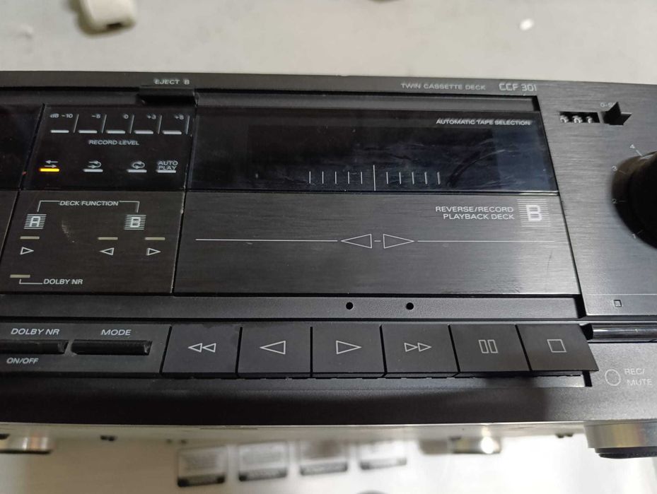 Leitor/gravador de cassetes Grundig CF 303