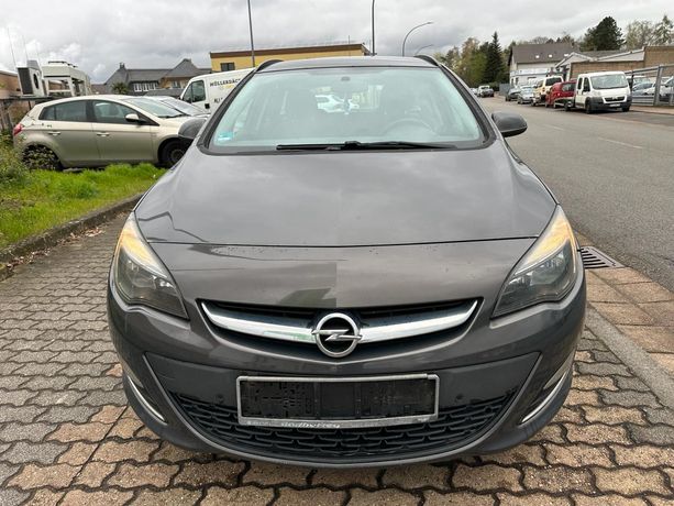 Opel Astra 1.4 turbo 140KM 2013 facelifting