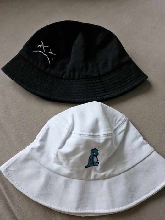 Kapelusze bucket czarny i biały damski