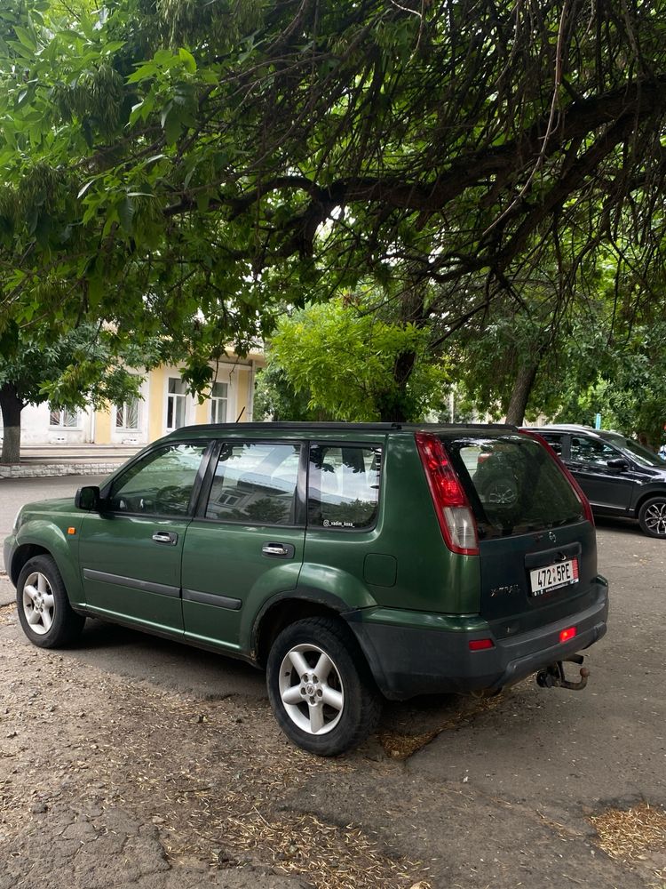 Nissan x-trail 2.2D повний привід