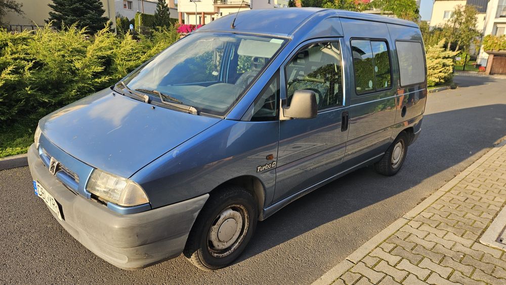 Peugeot Expert 1.9Td, 8 osobowy, gotowy do jazdy.