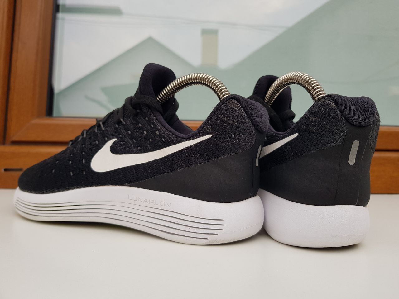 Кросівки Nike Lunar Epic Flyknit 2 38р
863780-001 38р
