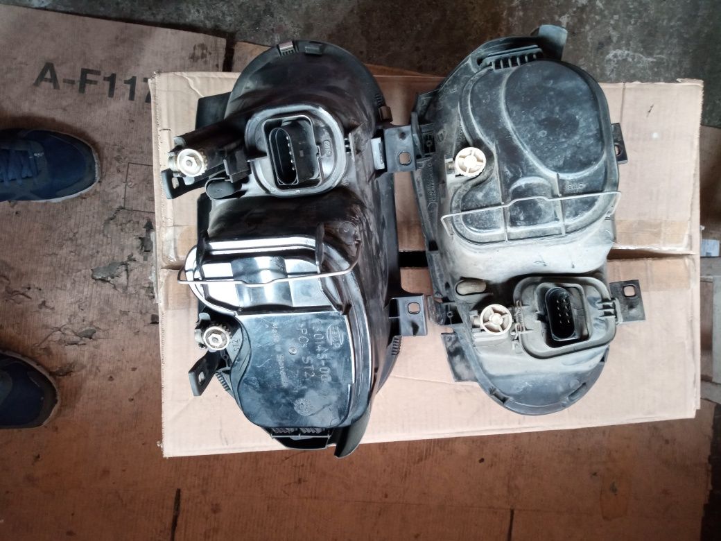 Lampy przednie VW Golf IV