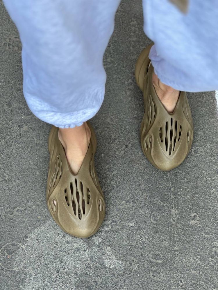 Женские кроссовки Adidas Yeezy Foam Runner,адидас изи раннер,обувь.