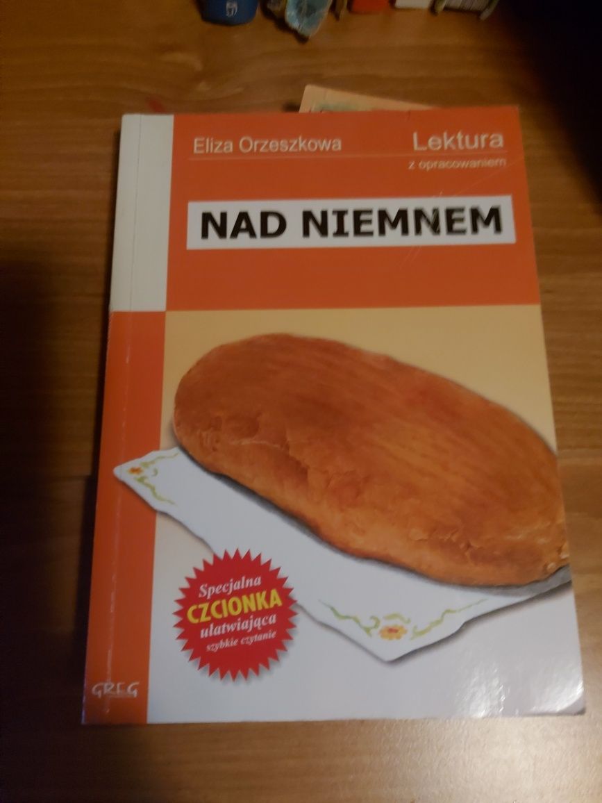 Książka Nad Niemnem