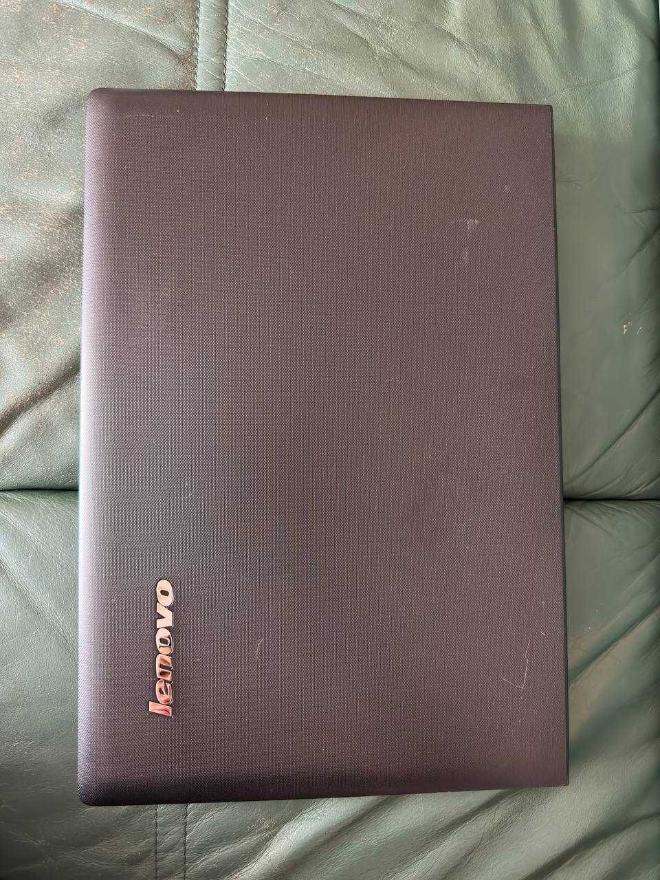 Ноутбук Lenovo 15.6" i3-4010U, HD 8500M 2GB, 8GB RAM, SSD 240GB