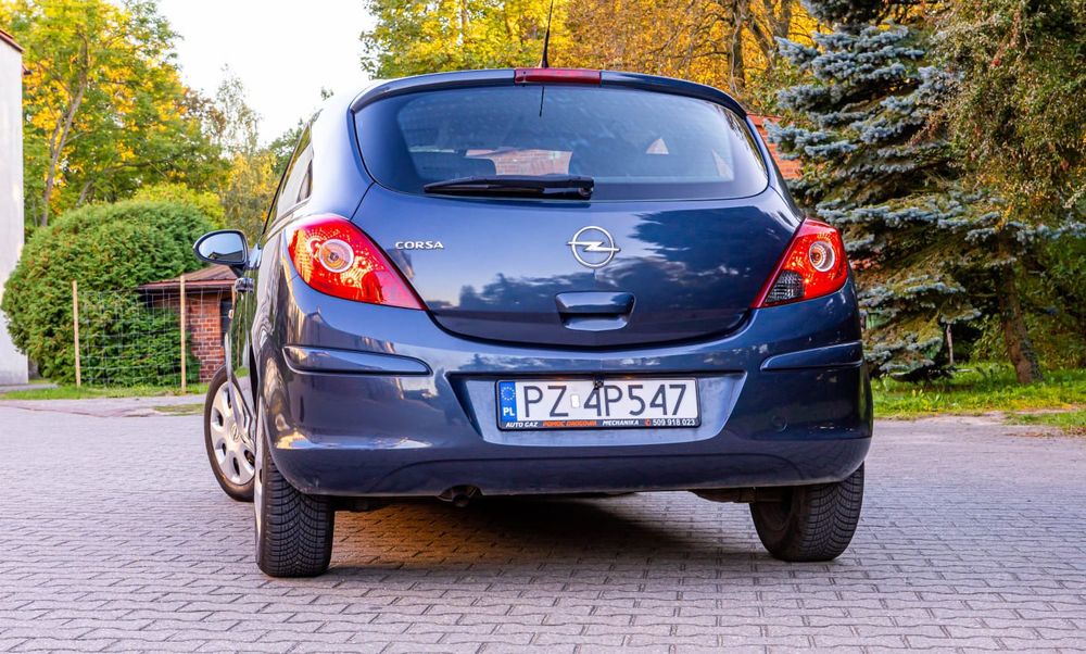 Opel Corsa D 2009 GAZ