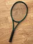 Wilson Blade 100L V9, grip size 2
