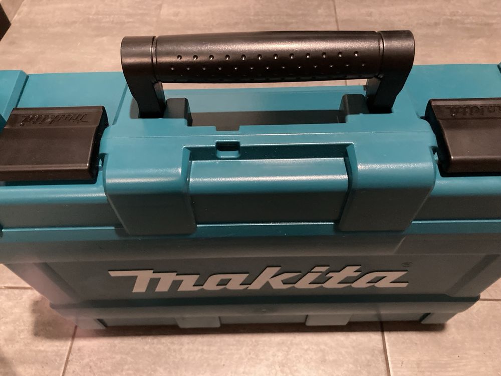 Відбійний молоток Makita HM0870C