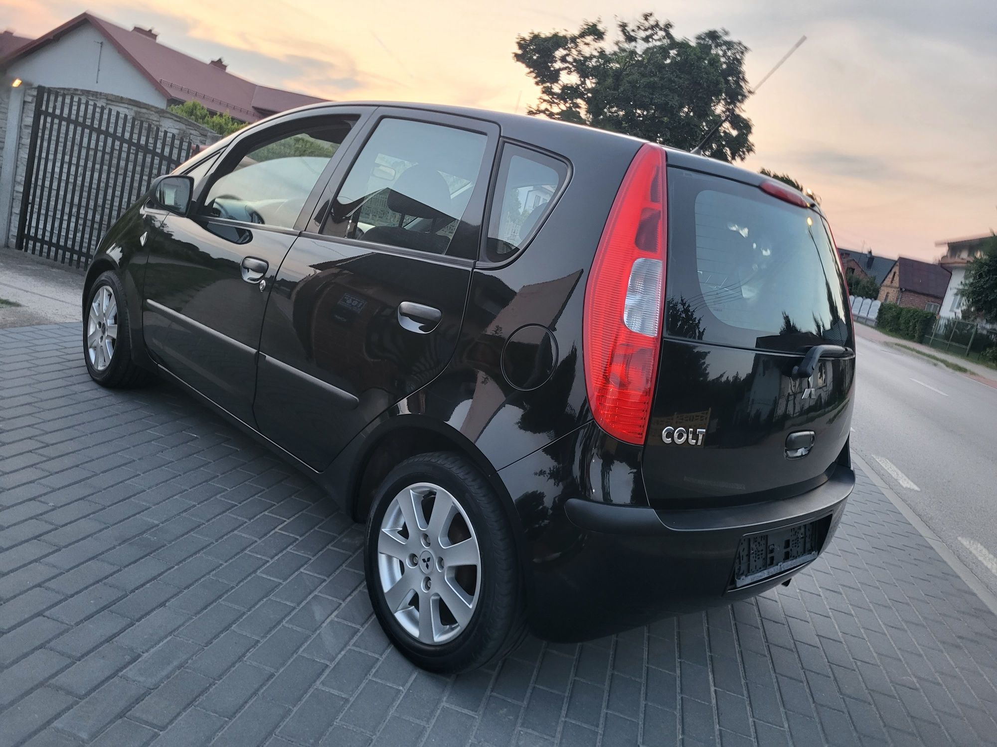 Mitsubishi Colt 2006 rok 1.1 benzyna a sprowadzony